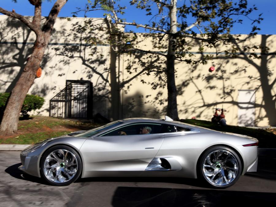  Jaguar C-X75 Concept 2010 года  (фото 51 из 126)